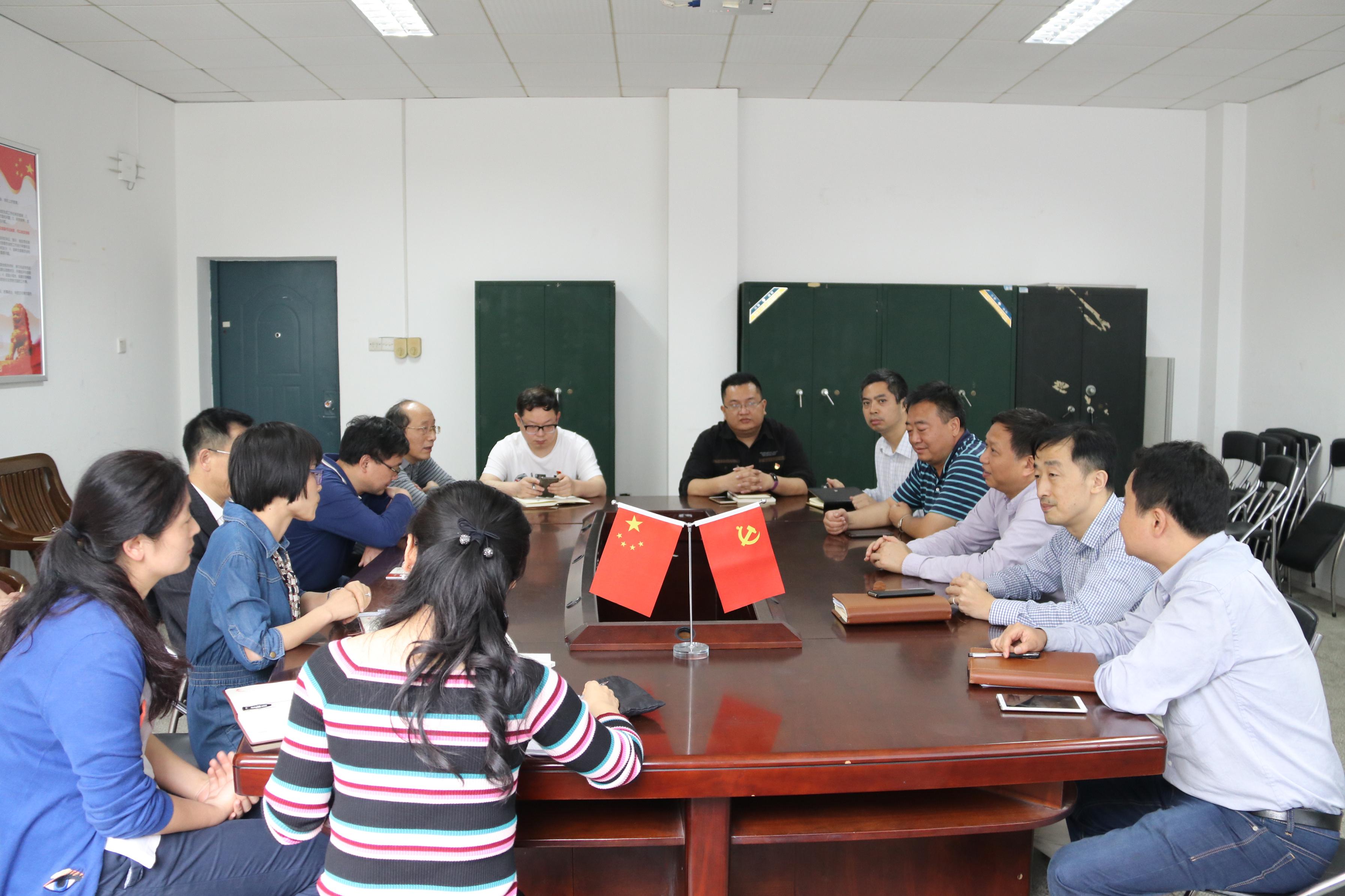 督导调研组到教工二支部调研 督导调研组到教工二支部调研