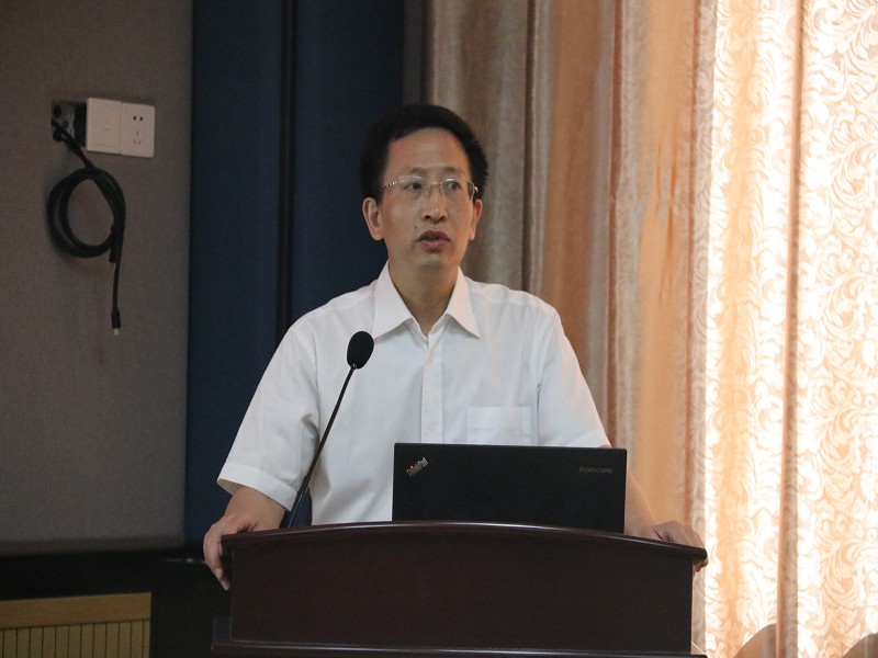 副院长蒋青泉做项目建设汇报 副院长蒋青泉做项目建设汇报