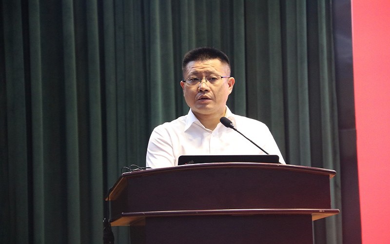 王敏副院长主持会议 王敏副院长主持会议